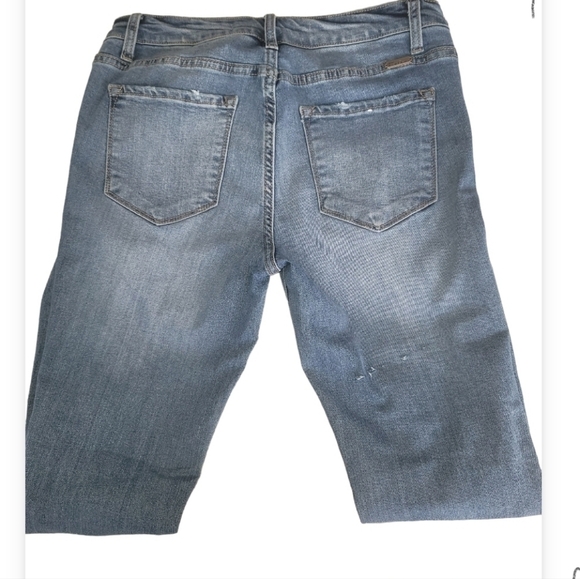 EMBELLISHED KanCan Jeans - Picture 4 of 5